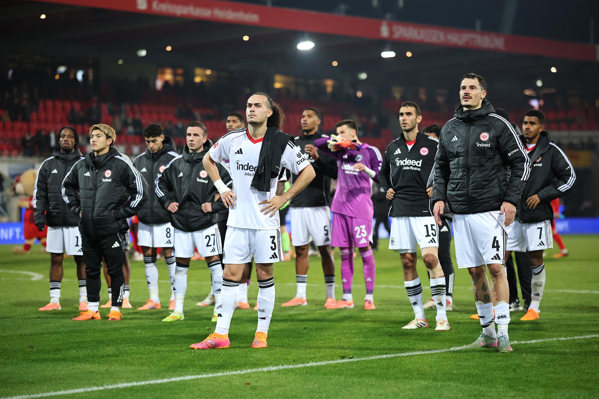 世界杯官方正版下载-失去明星前锋埃基蒂克和马尔穆什，法兰克福步履维艰