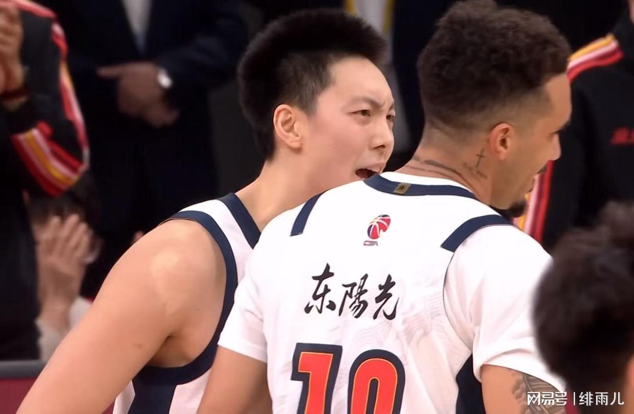 世界杯客户端升级-裁掉麦考尔+留下萨林杰？广东队被迫“4选1”，第五外援人选曝光